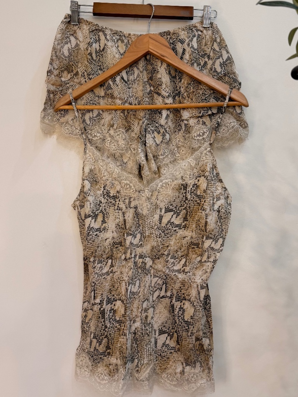 Intimissimi Snakeskin Print Lace Trim Camisole Shorts Set L Pajamas Lingerie Set